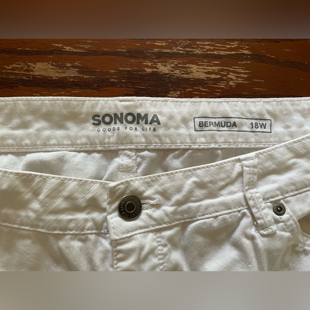 Sonoma Cream Bermuda Shorts